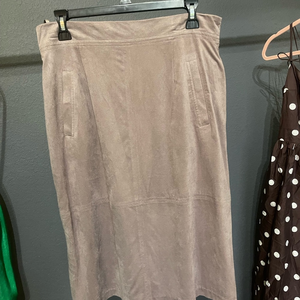Daniel Cremieux Taupe Pencil Skirt